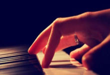 PG游戏：日本vs沙特：远藤航、久保建英、中村敬斗首发，三笘薰缺战.